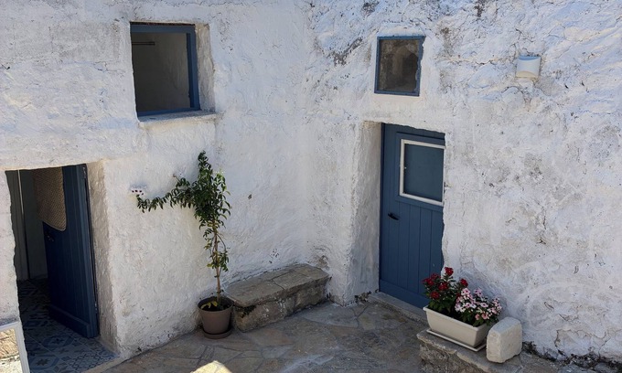 Santa Maria al Bagno House | A unique experience. Salento pajara with a sea view over the bay of Gallipoli