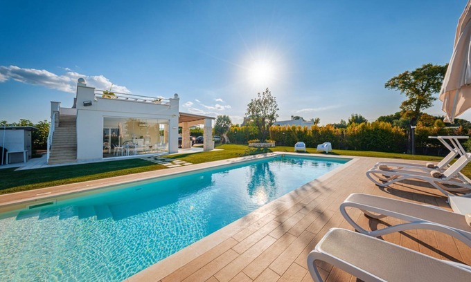 Capitolo Villa | Discover Relaxation by the Sea at Villa Losciale 114