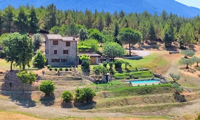 Assisi Villa | Experience Il Casale nella Natura: Idyllic Villa Retreat