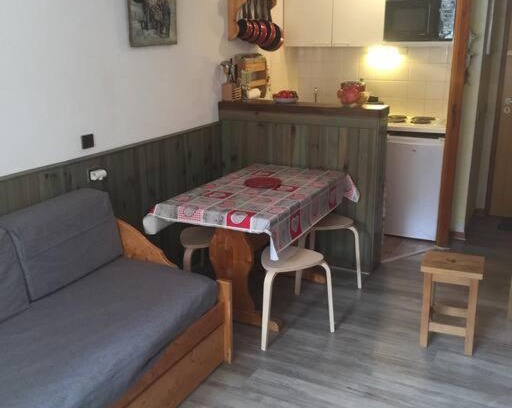 Lanslebourg-Mont-Cenis Apartment | Cozy Valfrejus Studio Cabin Steps from the Slopes