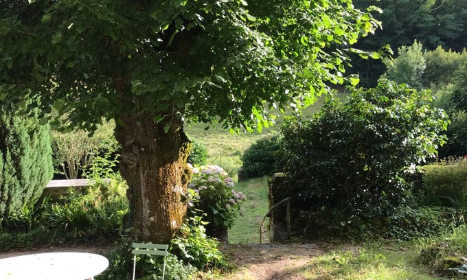 Piegut-Pluviers Bed & Breakfast | Tranquil Retreat in the Heart of the Village with Spa