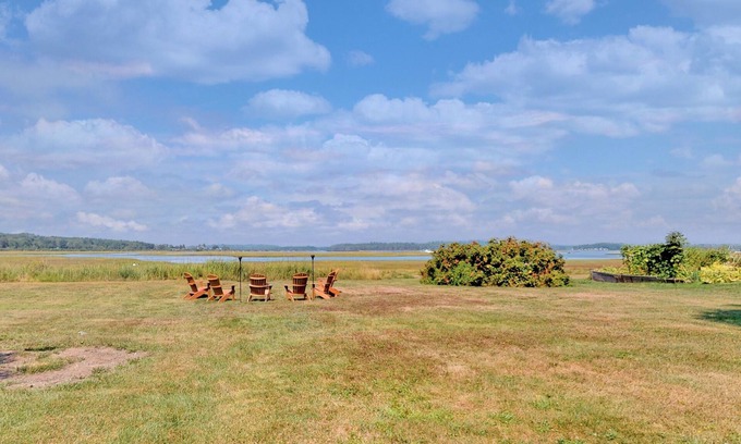 Pine Point House | Unwind at Bayley Vacation Rentals: Marsh Views & Beach Access