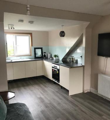 Dunfermline Apartment | Discover A Wee Pad in Dunfermline - Guest Rated 9.9
