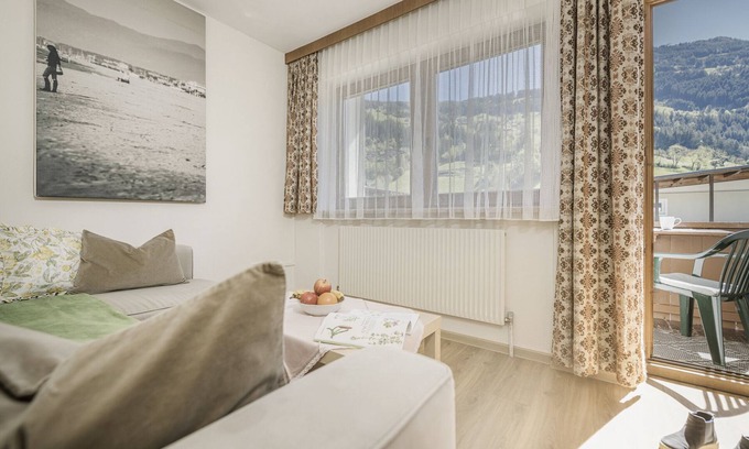 Ramsau im Zillertal Apartment | Family-Friendly Retreat in the Mountains with Pet Amenities