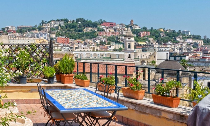 Naples City Centre House | Top-Rated Penthouse with Ocean View in Naples
