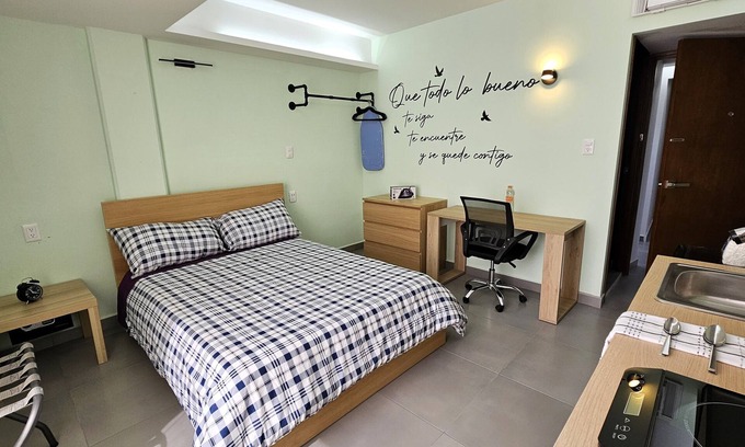 Cuautitlan Izcalli Apartment | Cozy Suite at Plaza Acequia A10 with Spa & Breakfast