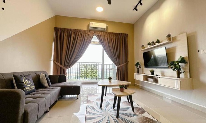 Setia Tropika Apartment | Discover A11 Serene Centra Residence - Family-Friendly Retreat