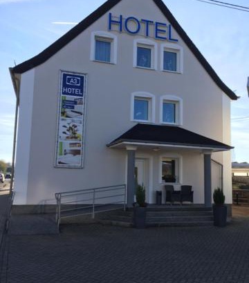 Oberhonnefeld-Gierend Hotel | Pet-Friendly A3 Hotel with Family Amenities & Great Reviews