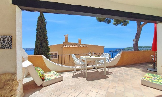 Peguera Apartment | Cozy Sea View Apartment for Two in Cala Fornells