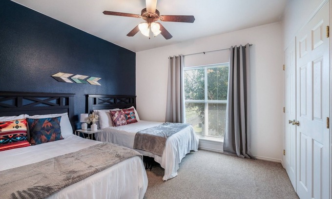 Medical Center District Apartment | Unbeatable Stay Near Methodist & Medical Center, Rated 9.8!