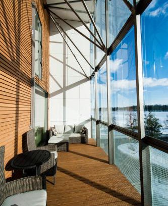 Lantinen District Hotel | Welcoming Aalto Inn: Family-Friendly with Great Reviews