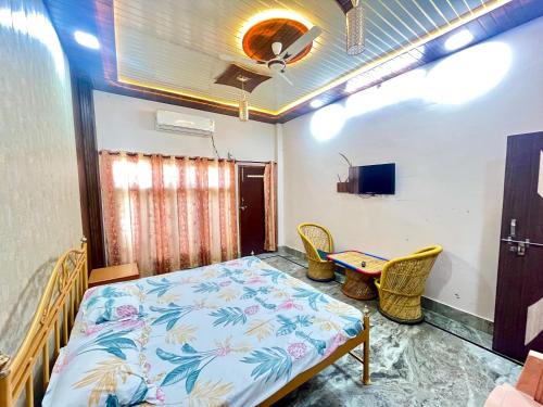 Mayapur House | Pet-Friendly Agrawal Homestay with Breakfast & Child Care