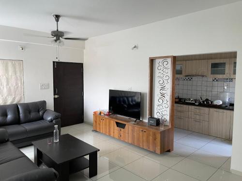 Vadodara Apartment | Family-Friendly Aatmiya Heights for Memorable Getaways