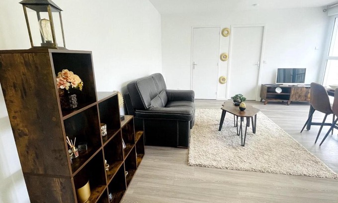 Caen City Centre Apartment | Abaca YourHostHelper