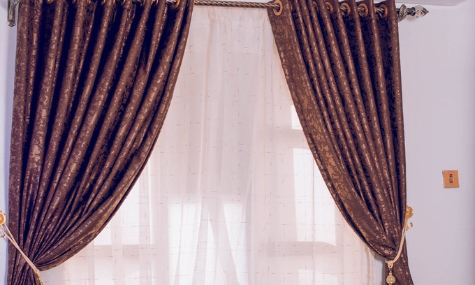 Ogbunike Hotel | Stylish Abada Hotel & Suites with Pool and Delicious Dining