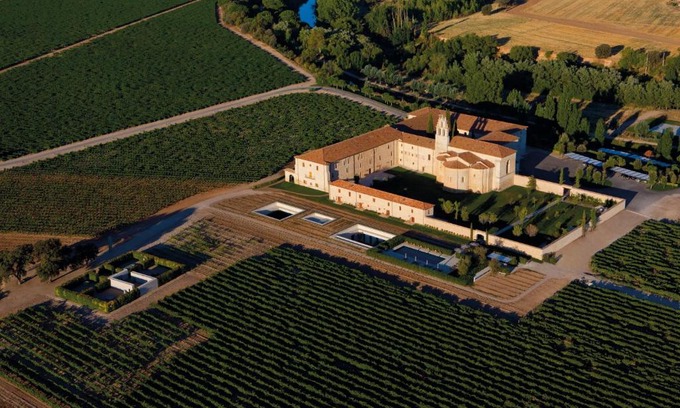 Sardoncillo Hotel | Indulge at Abadia Retuerta LeDomaine - Guest Rated 9.6/10