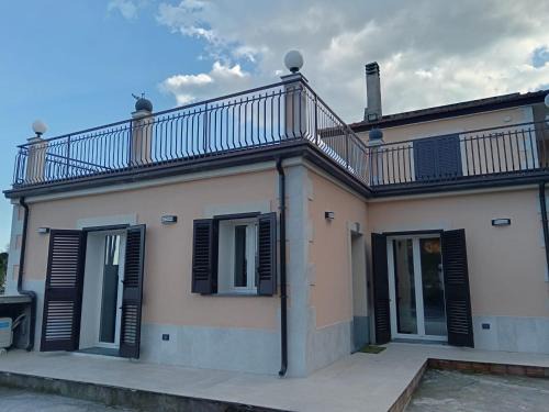 Zafferana Etnea Apartment | Family-Friendly Abbeentu with a 9.5/10 Guest Rating