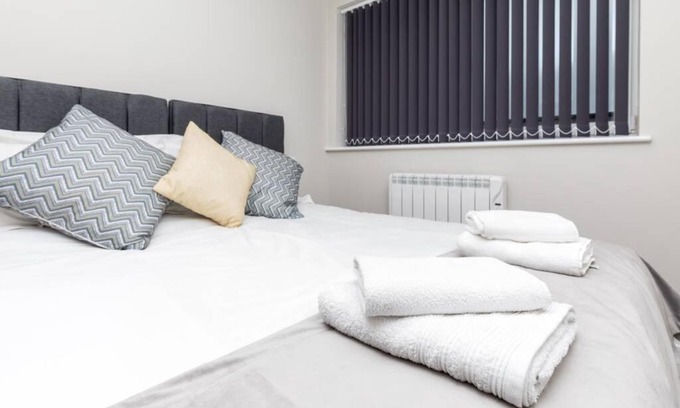 Horsham Apartment | Family-Friendly Abbey Apartment 15 - Wheelchair Accessible