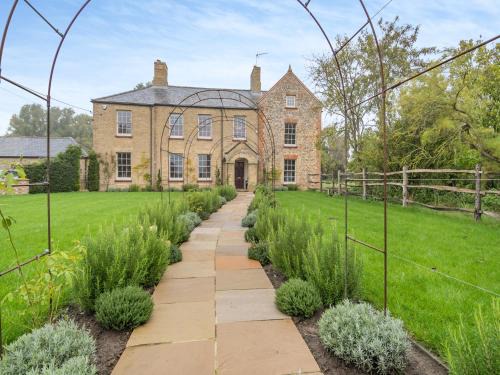 Wereham House | Discover Abbey Barn Farmhouse: Family-Friendly Retreat