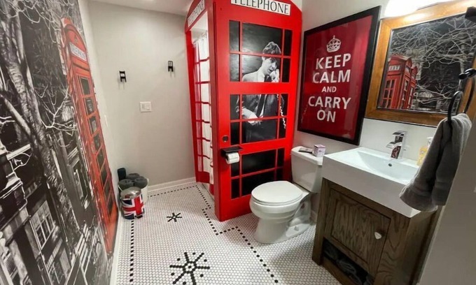 Ashwaubenon Apartment | Experience Abbey Road Studio Green Bay: Music & Family Fun!