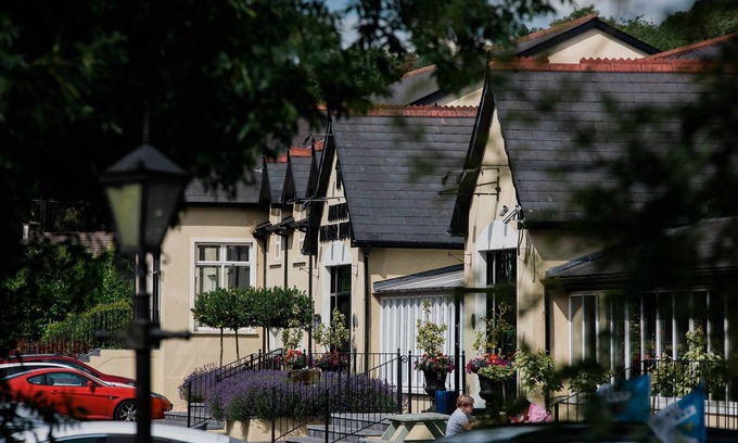 Abbeyleix Hotel | Cozy Abbeyleix Manor Hotel with Family-Friendly Amenities