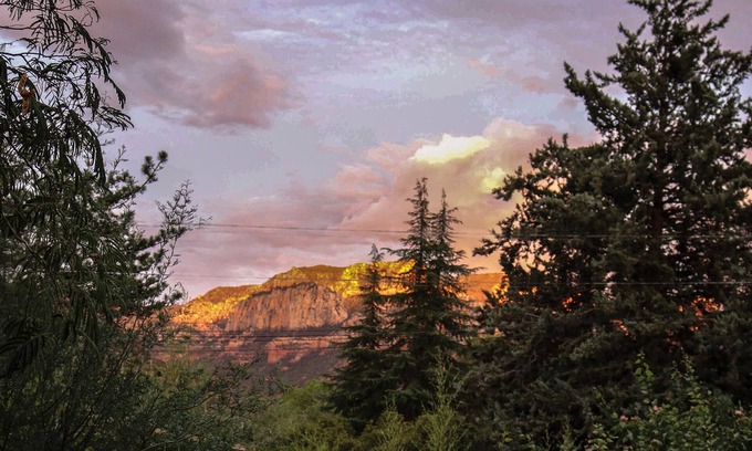 Uptown Sedona House | Experience Abbie’s UPTOWN Red Rock Retreat with Spa & Hot Tub