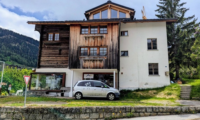 Fiesch Apartment | Top-Rated ABC Ferienwohnung 1 with Spa and Breakfast