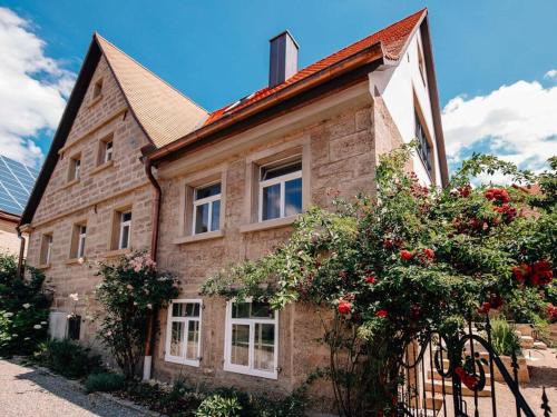 Creglingen House | Family-Friendly Getaway at Abendscheins Hof with Hot Tub