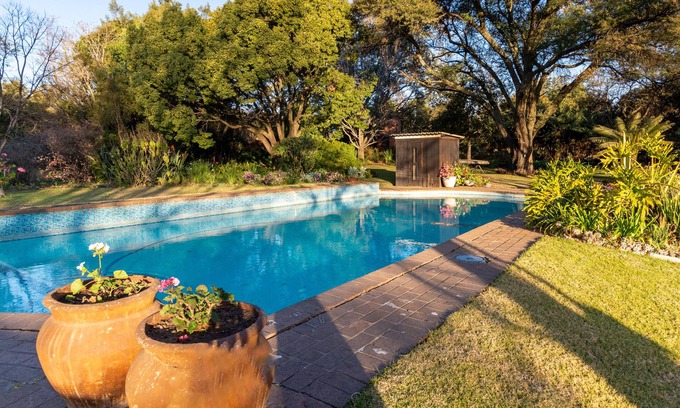 Greater Johannesburg Metropolitan Area Bed & Breakfast | Top-Rated Aberfeldy Bed and Breakfast with Pool & Kitchen
