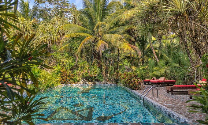 Maskall Resort | Relax at Abezza Resort: 4-Star Stay with Spa & Pool