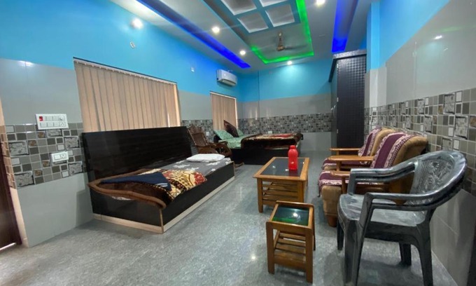 Varanasi Hotel | Discover Abhivadya Gange Hotel: Pet-Friendly Comfort Awaits