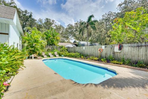 Lake Magdalene House | about 5 Mi to Beaches Spacious Tampa Bay Home!