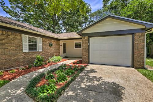Tallahassee House | Inviting Tallahassee Retreat with Yard & Pet-Friendly Perks