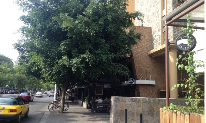Americana Apartment | Discover Avenida Chapultepec: Your Ideal Getaway Spot