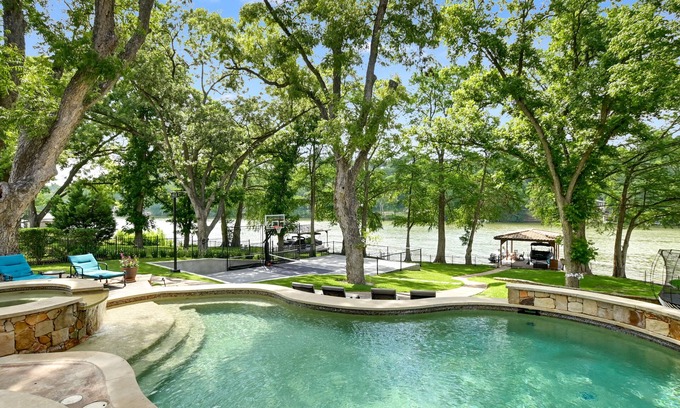 Lower Basin Lake Travis House | Experience Above Casa Tranquility: Lake Austin Retreat