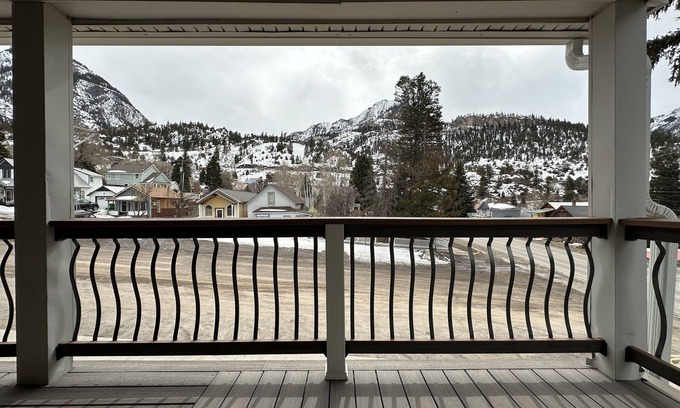 Ouray Hotel | Highly Rated Abram Inn & Suites with Family-Friendly Perks