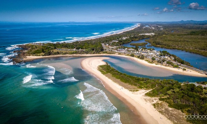 Hastings Point Apartment | Ideal Beachfront Couples Getaway at White Waves Resort