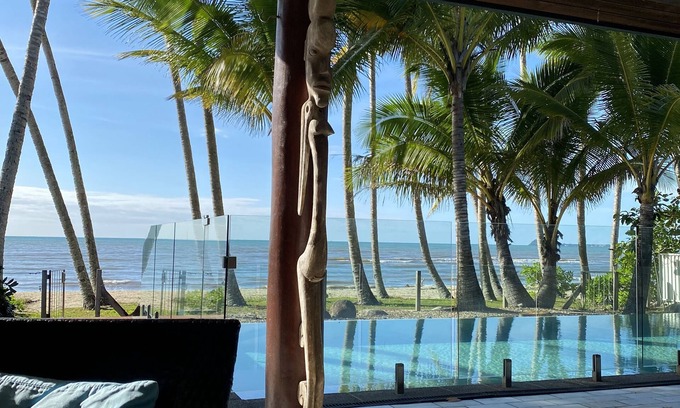 Newell House | Experience Bala Beach House on Absolute Beachfront Bliss