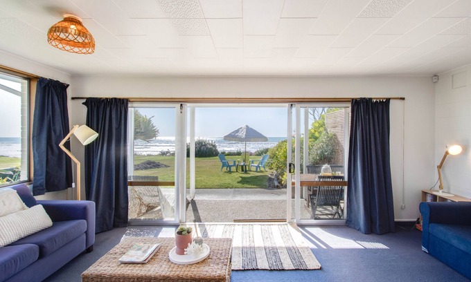 Waimarama House | Prime Beachfront Retreat - Waimarama Holiday Home Awaits