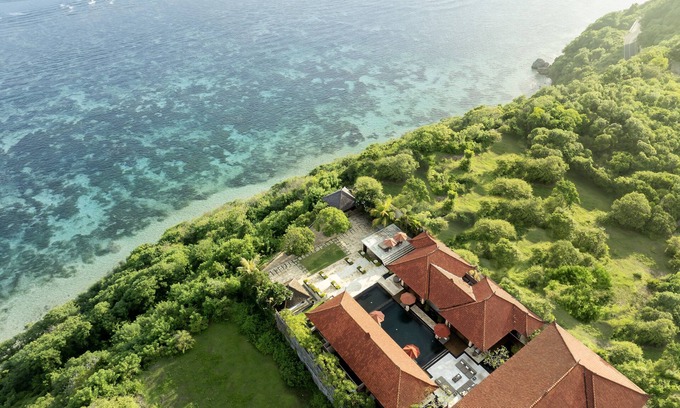 Kutuh Villa | Oceanfront 7-Bedroom Villa with Private Pool in Uluwatu