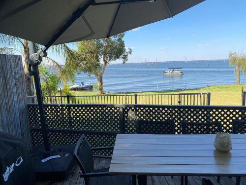 Yarrawonga House | Scenic Waterfront Retreat at Woodlands - Family & Pet Friendly