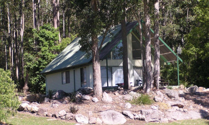 Longreach Villa | Experience Absolute Waterfront at Waratah Villa in Shoalhaven