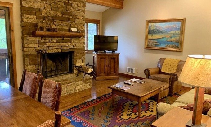 Moose Wilson Road Condo | Stunning Jackson Hole Condo with Spa & Family-Friendly Amenities