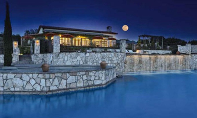 Ingram Resort | Gorgeous Resort with Pool, Spa & Child-Friendly Amenities