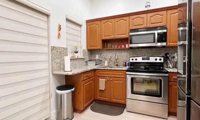 Allapattah House | Discover Abuela's House: Steps from Wynwood Art District