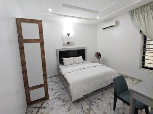 Orozo Apartment | Family-Friendly 5 Bedroom Mansion in Abuja City
