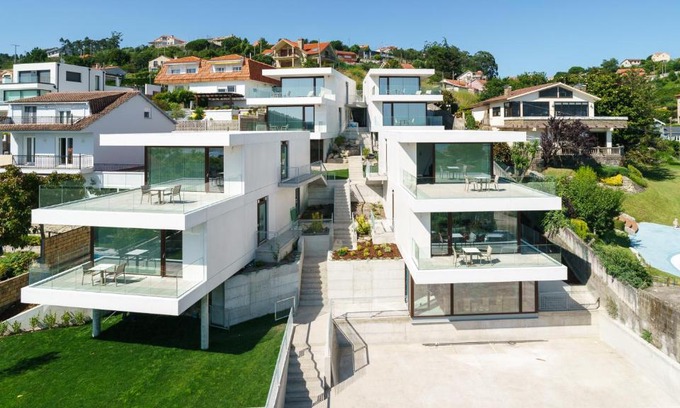 Cangas Apartment | Oceanfront Acíes Apartamentos Turísticos with Pool Access