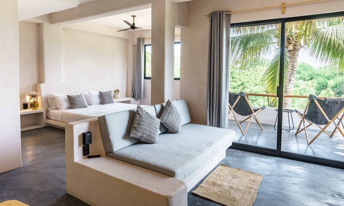 Santa Maria Apartment | Zicatela Seaside Apartment with Ocean View and Pool