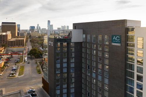The Drag Hotel | Comfortable Stay at AC Hotel by Marriott Austin-University