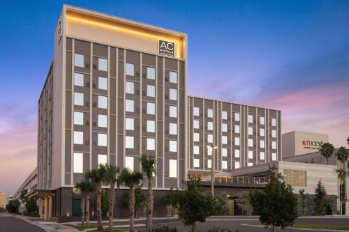 Ludlam Hotel | Discover AC Hotel by Marriott Miami Dadeland - 4-Star Oasis